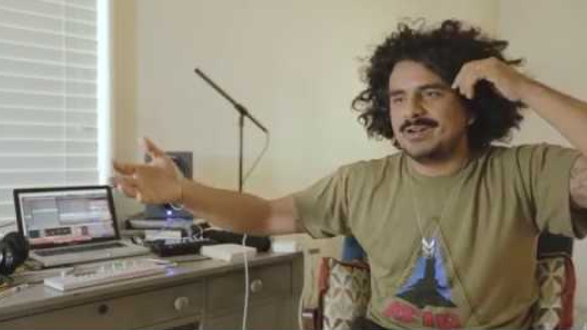 Filmer: Helado Negro (Roberto Lange)