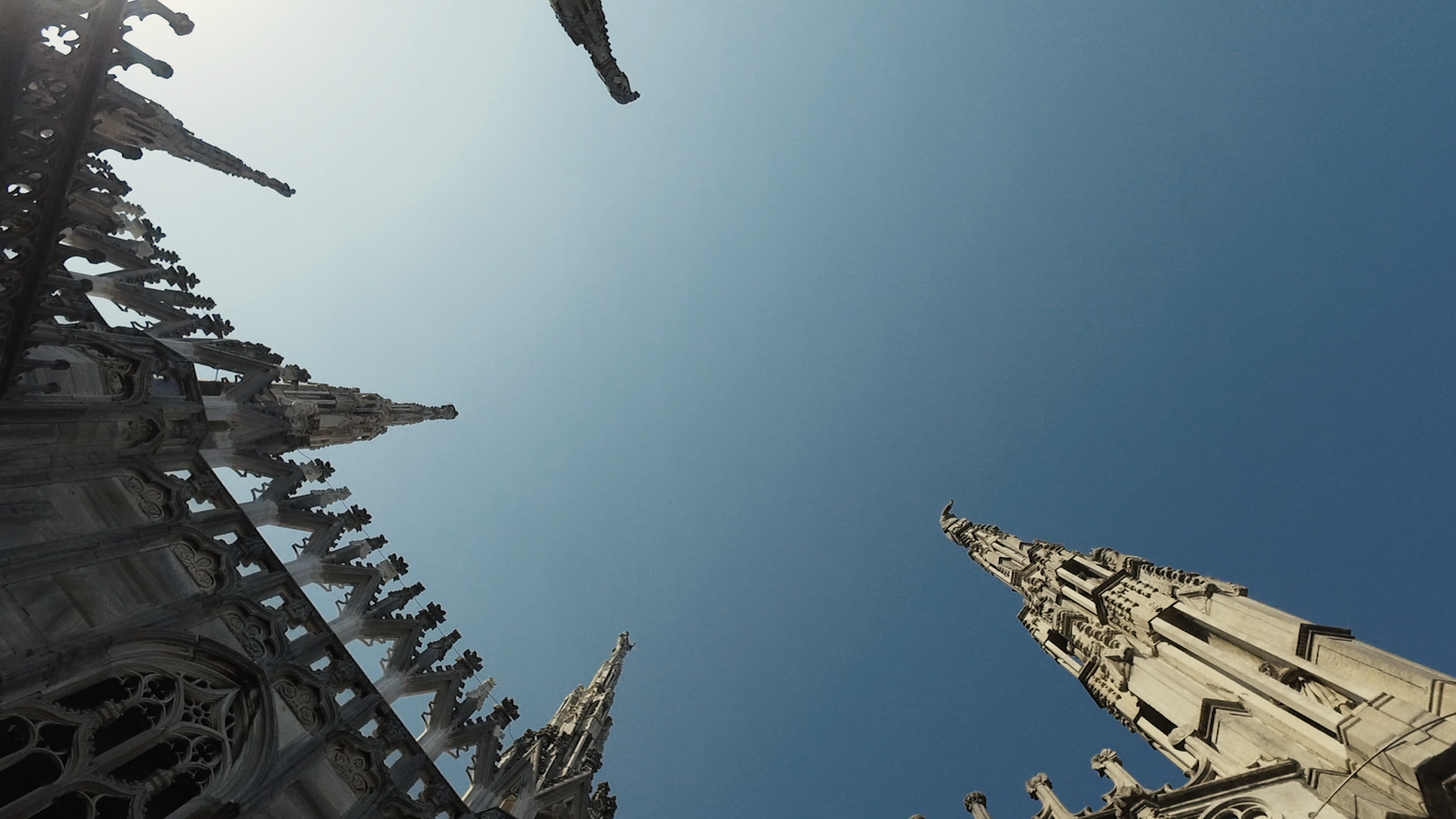 Trailer for the #21DSbyFBM experience by Felipe Barral